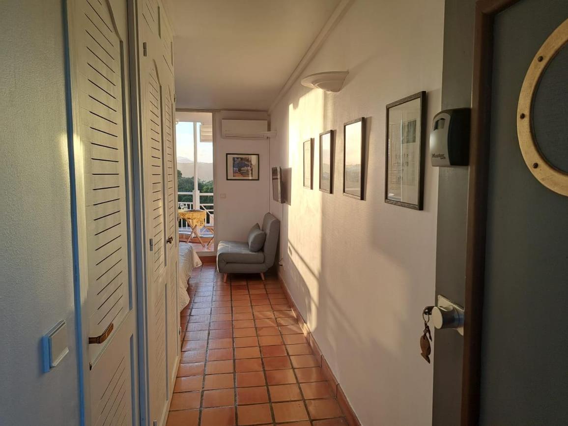 Appartement De La Baie, Vue Magnifique, Tartane Trinite  Exterior foto